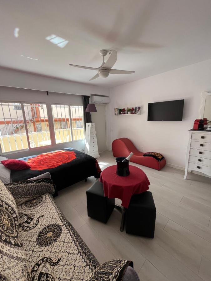Estudio Romantico La Carihuela Torremolinos Exterior photo
